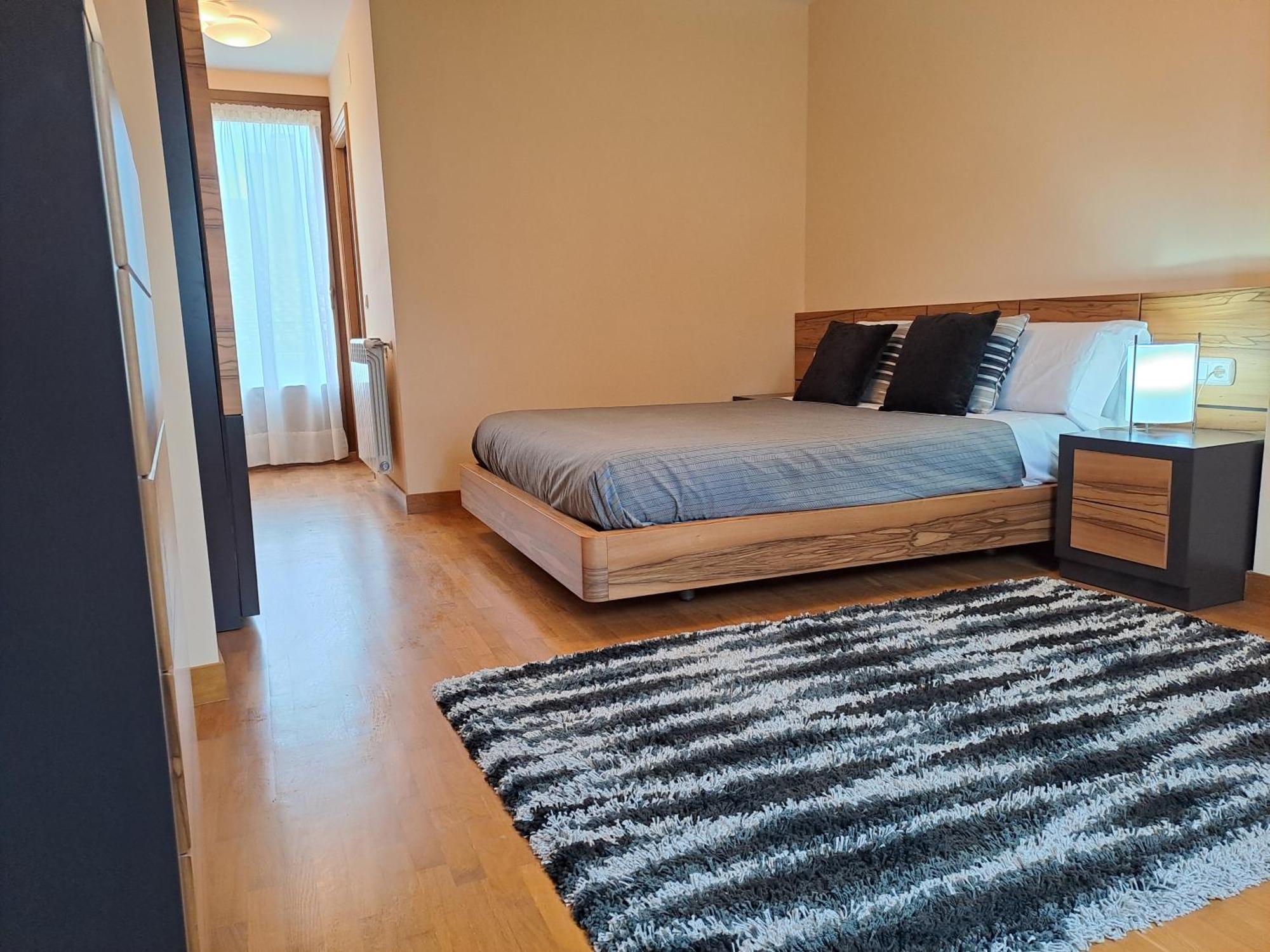 Casa Rural Torreblanca Urroz Екстер'єр фото