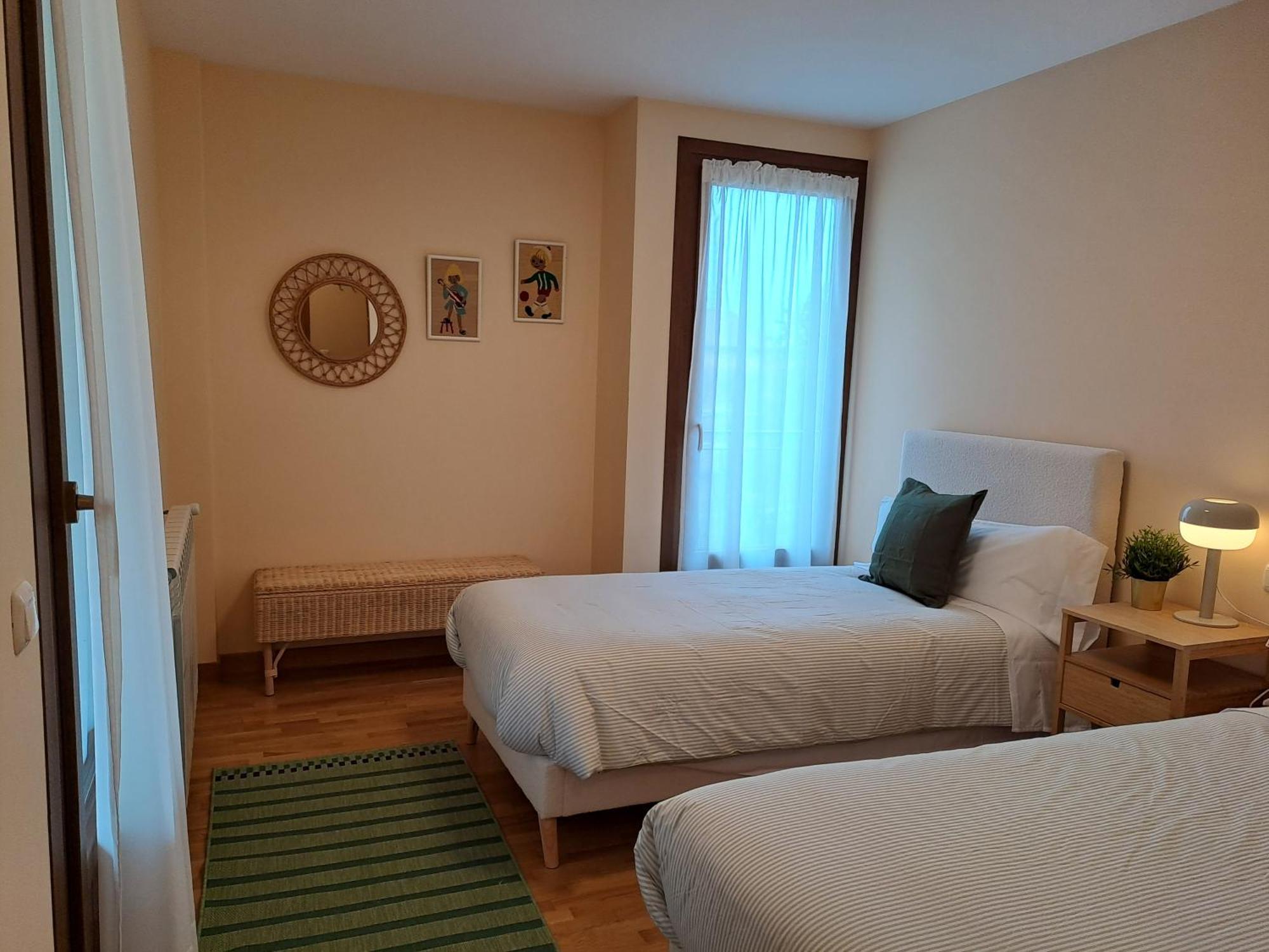Casa Rural Torreblanca Urroz Екстер'єр фото